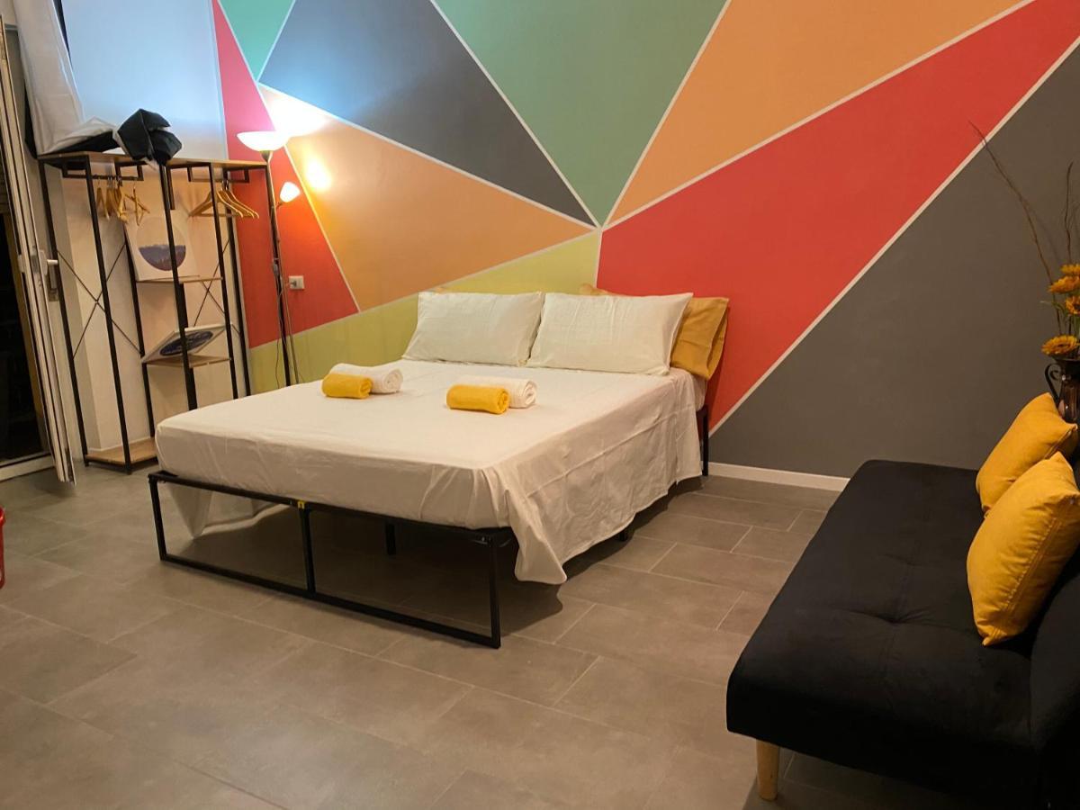 לינה וארוחת בוקר טרנטו Michelangelo House מראה חיצוני תמונה