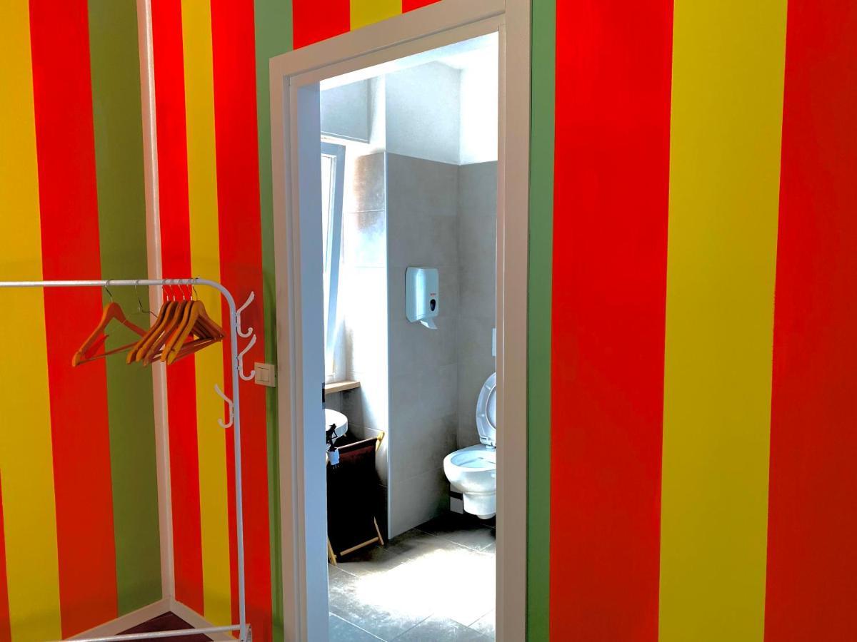 לינה וארוחת בוקר טרנטו Michelangelo House מראה חיצוני תמונה