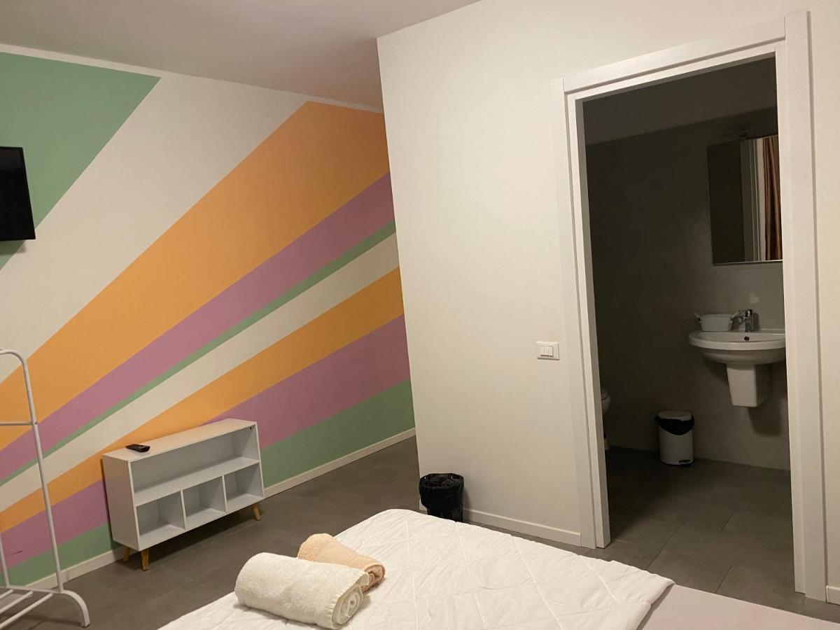 לינה וארוחת בוקר טרנטו Michelangelo House מראה חיצוני תמונה