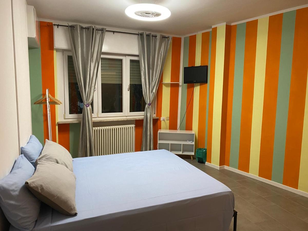 לינה וארוחת בוקר טרנטו Michelangelo House מראה חיצוני תמונה