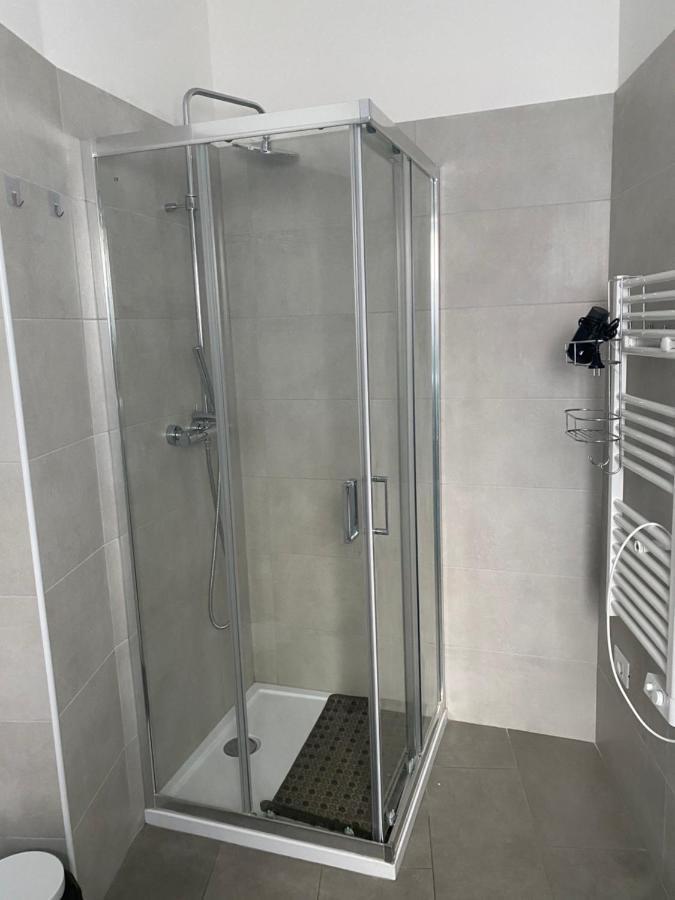 לינה וארוחת בוקר טרנטו Michelangelo House מראה חיצוני תמונה
